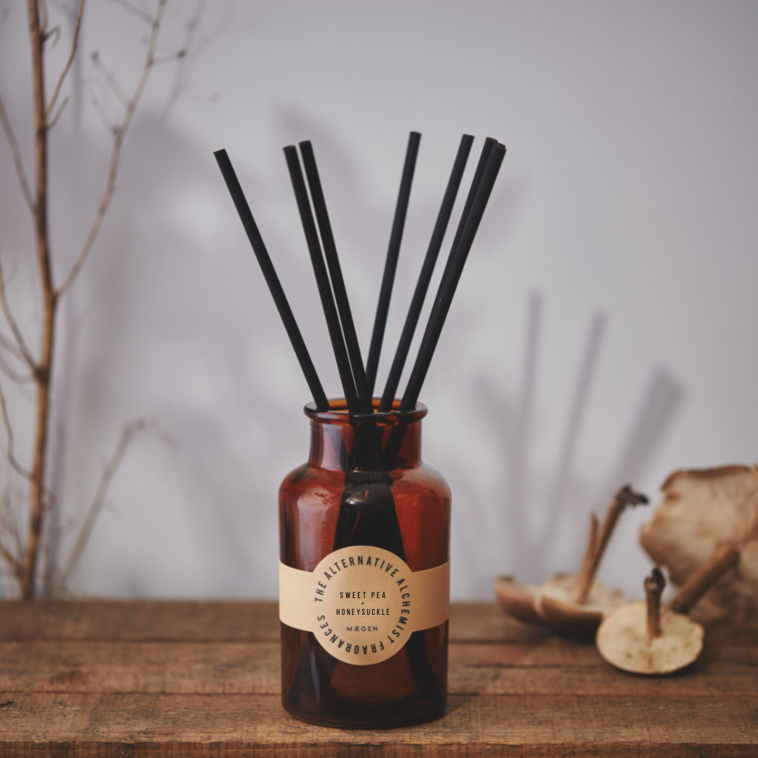 Alchemist Diffuser (Sweet Pea & Honeysuckle)