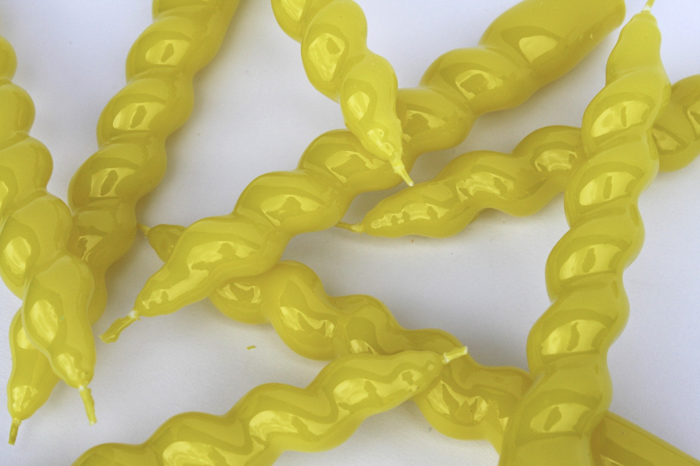Maegen Spiral Taper Candle - Yellow 3 pack