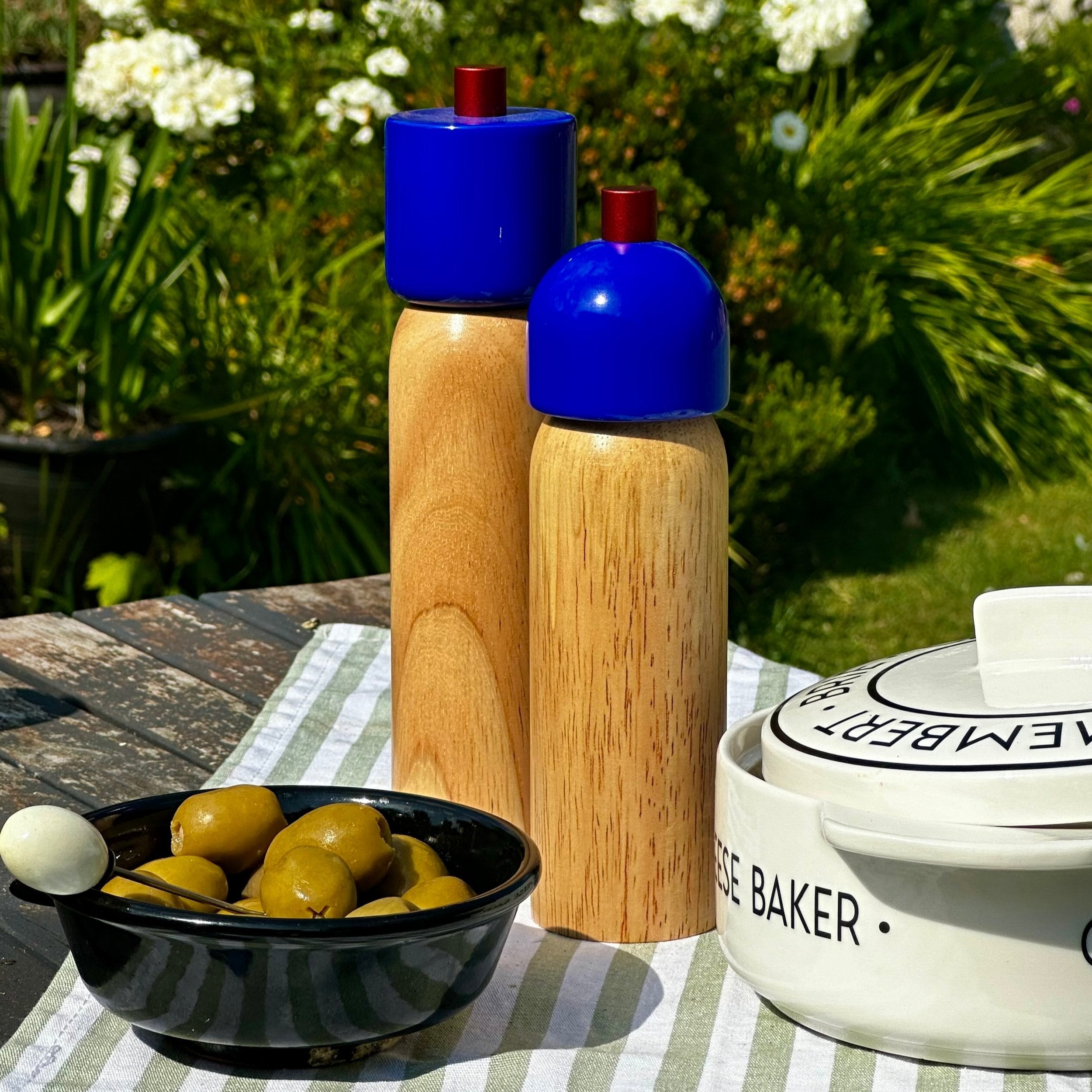 Salt & Pepper Grinder - Navy & Red-MAGRL03