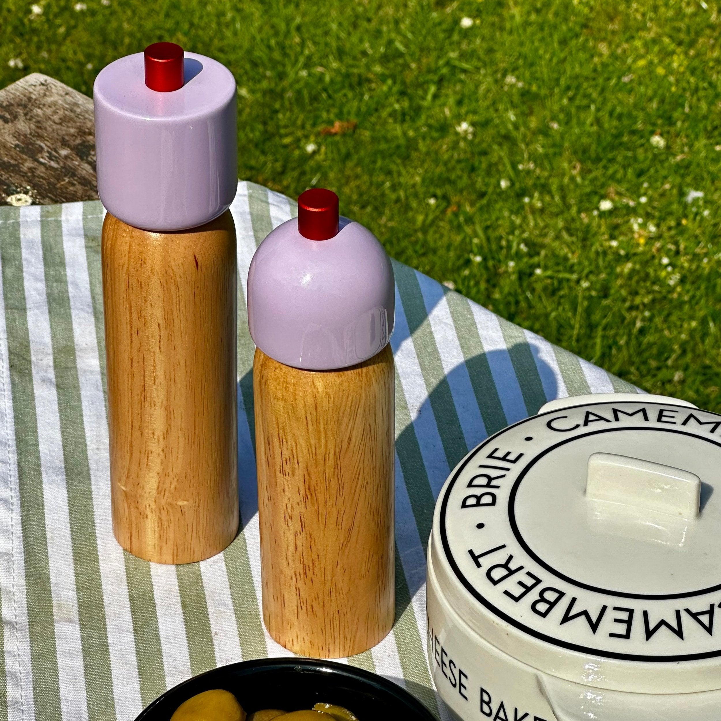 Salt & Pepper Grinder - Lilac & Red-MAGRL02